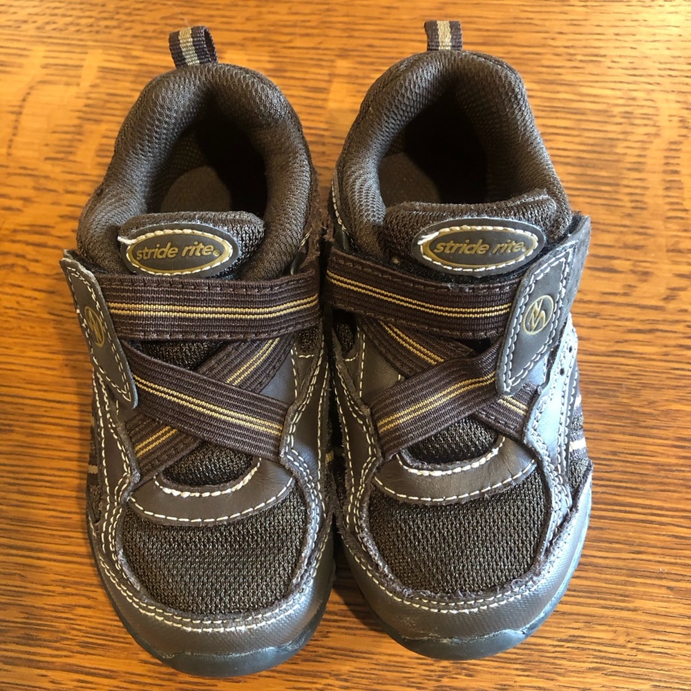 Stride Rite Boys Clayton Sneakers WIDE WIDTH